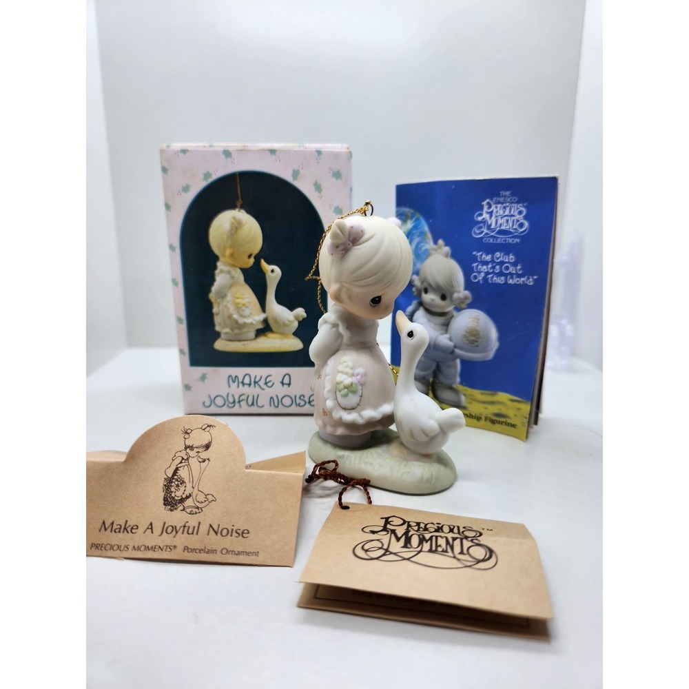 Precious Moments 1989 "Make A Joyful Noise" Ornament #522910 Original Box & Tags